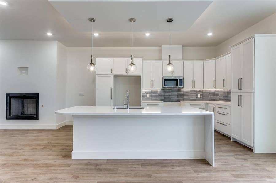 Property photo for 341 College Avenue, Fort Worth, TX