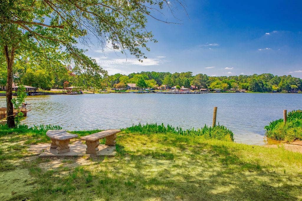241 Hideaway Lane E, Hideaway, TX 75771 241 Hideaway Lane E, Hideaway, TX 75771