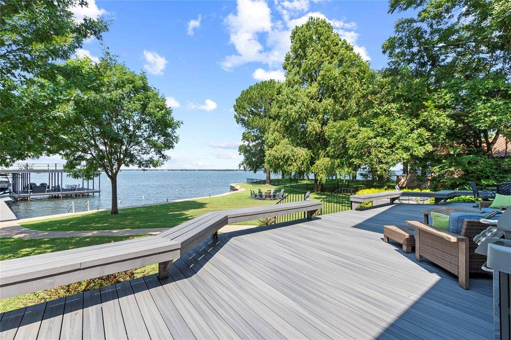 636 Turner Drive, Trinidad, TX 75163 Outdoor composite deck