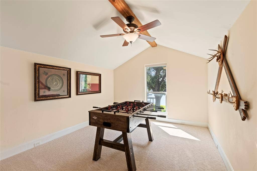 636 Turner Drive, Trinidad, TX 75163 Game room/second living area/bonus room