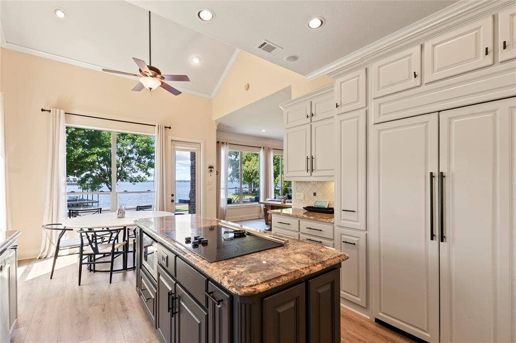 636 Turner Drive, Trinidad, TX 75163 add'l view of kitchen