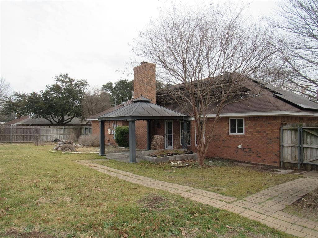 812 Regina Drive, Hewitt, TX 76643 812 Regina Drive, Hewitt, TX 76643