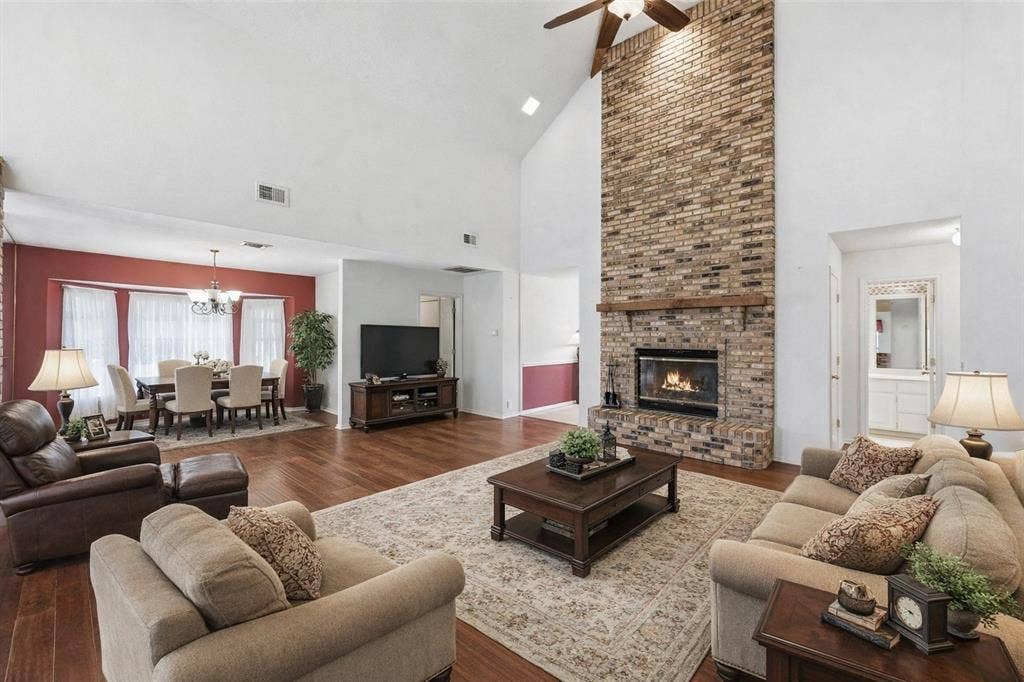 1415 Spyglass Drive, Mansfield, TX 76063 1415 Spyglass Drive, Mansfield, TX 76063