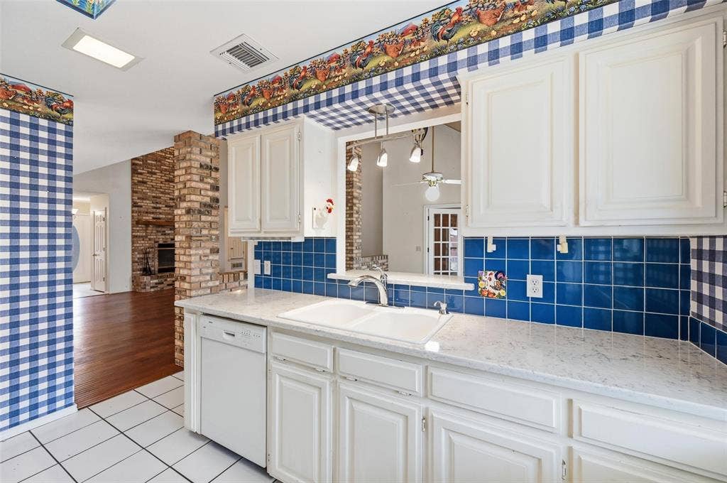 1415 Spyglass Drive, Mansfield, TX 76063 1415 Spyglass Drive, Mansfield, TX 76063