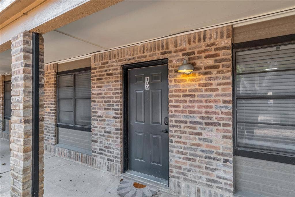 1421 S 12th Street, #103, Waco, TX 76706 1421 S 12th Street, #103, Waco, TX 76706