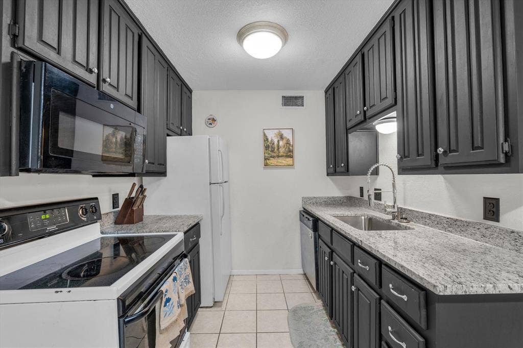 1421 S 12th Street, #103, Waco, TX 76706 1421 S 12th Street, #103, Waco, TX 76706