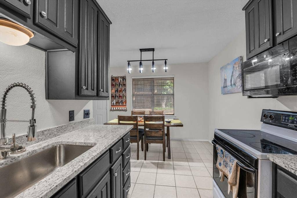 1421 S 12th Street, #103, Waco, TX 76706 1421 S 12th Street, #103, Waco, TX 76706