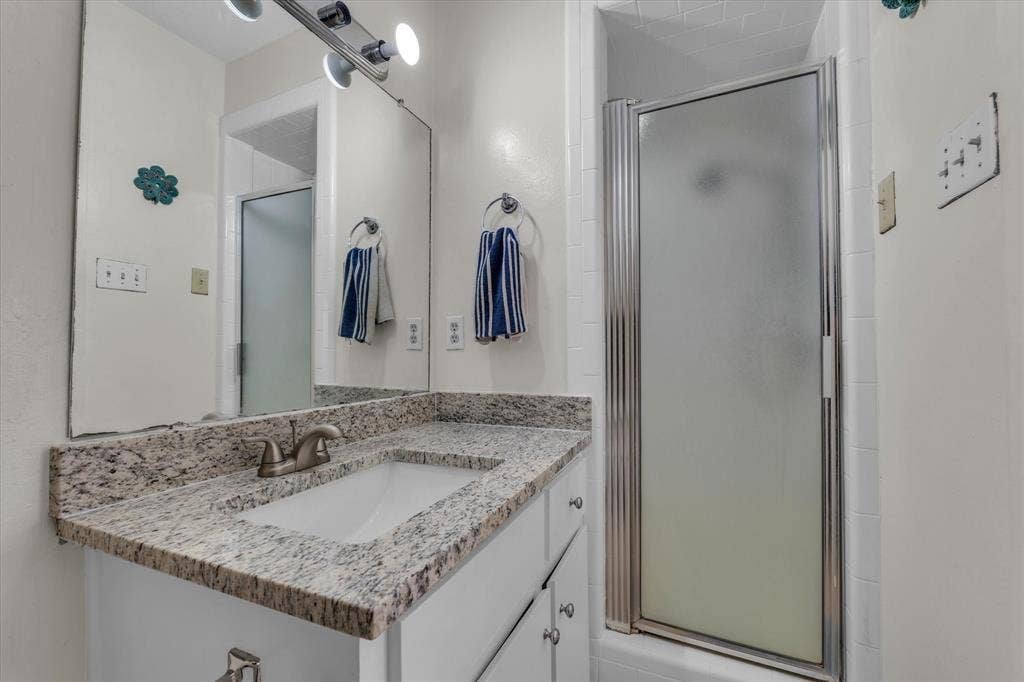 1421 S 12th Street, #103, Waco, TX 76706 1421 S 12th Street, #103, Waco, TX 76706