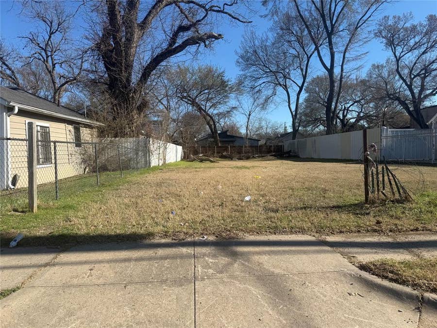 Property photo for 3926 Sidney Street, Dallas, TX