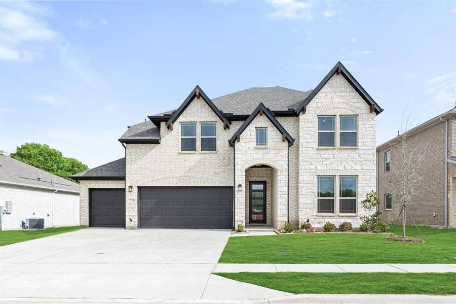Property photo for 1230 Anderson Drive, Trenton, TX