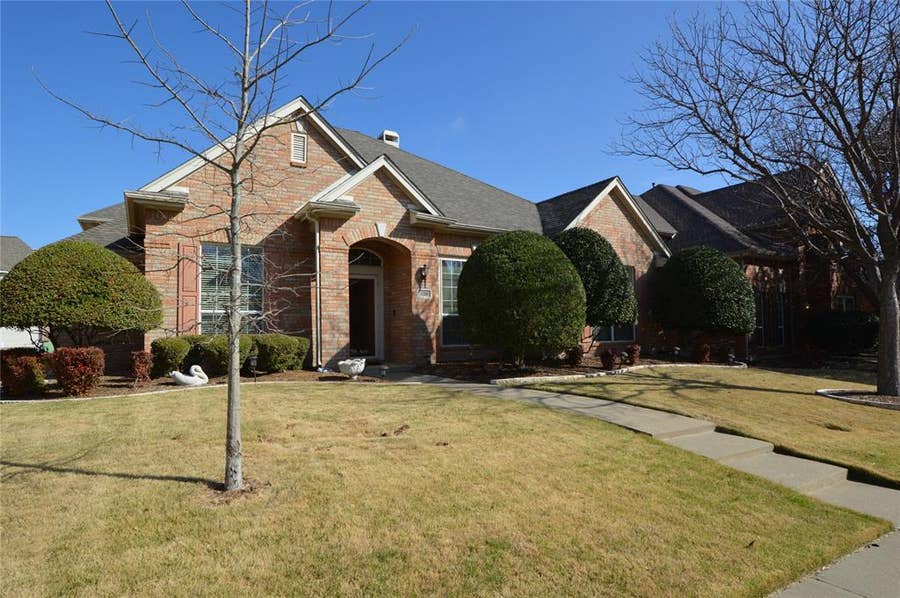 Property photo for 1120 Surrey Lane, Allen, TX