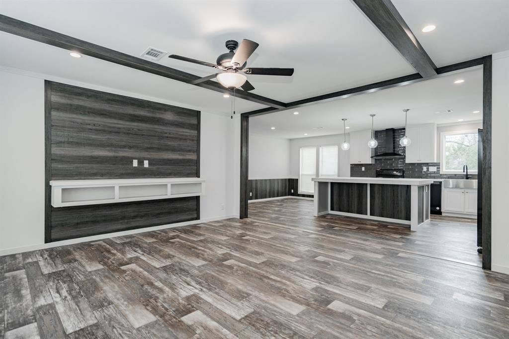 7108 Moccasin Drive, Mabank, TX 75156 7108 Moccasin Drive, Mabank, TX 75156