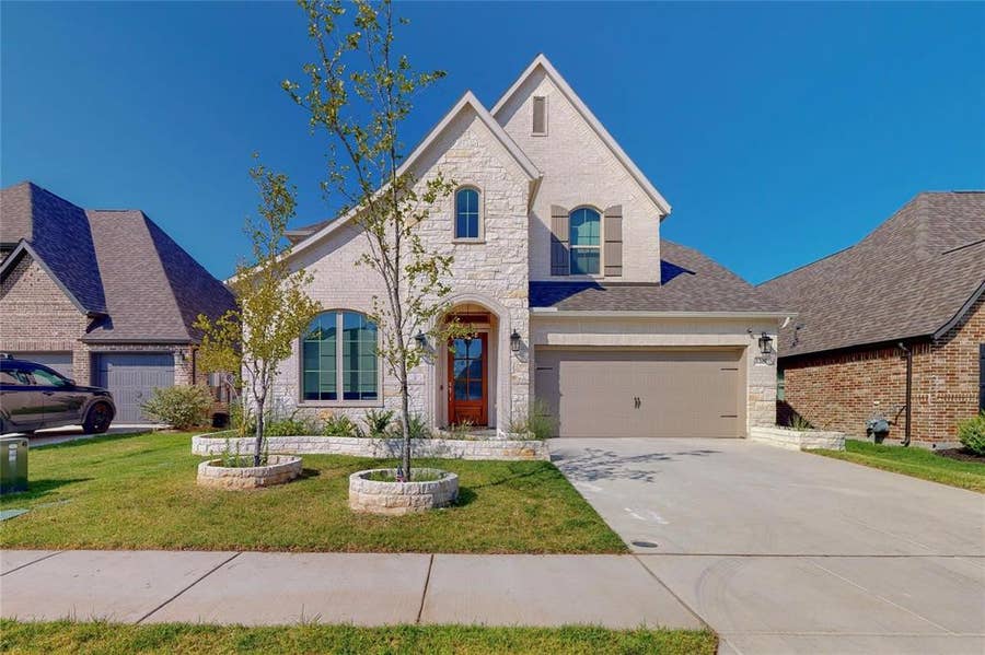 Property photo for 1205 Rushcroft Way, Forney, TX
