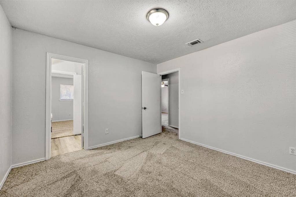 200 Connie Drive, DeSoto, TX 75115 200 Connie Drive, DeSoto, TX 75115