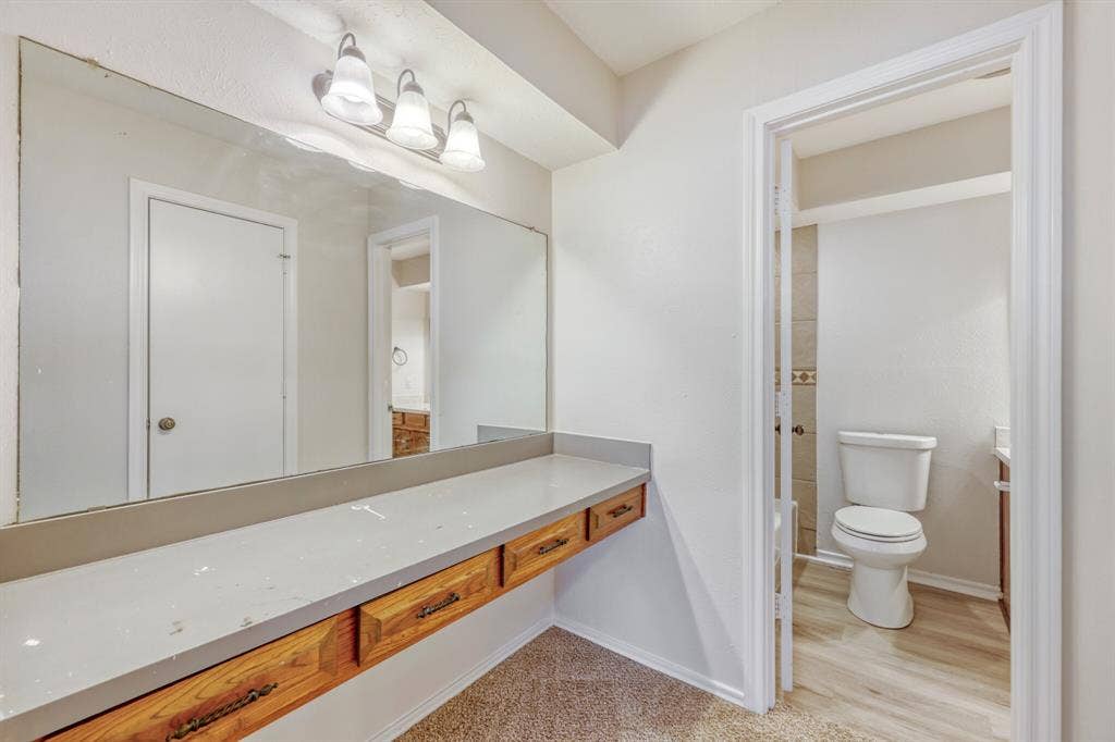 200 Connie Drive, DeSoto, TX 75115 200 Connie Drive, DeSoto, TX 75115