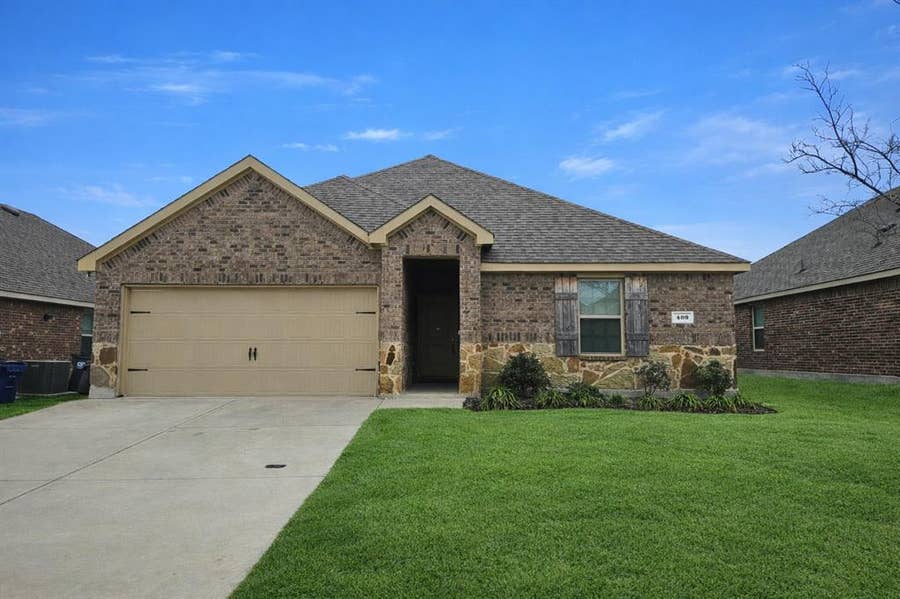 Property photo for 409 Spur Ridge, Princeton, TX