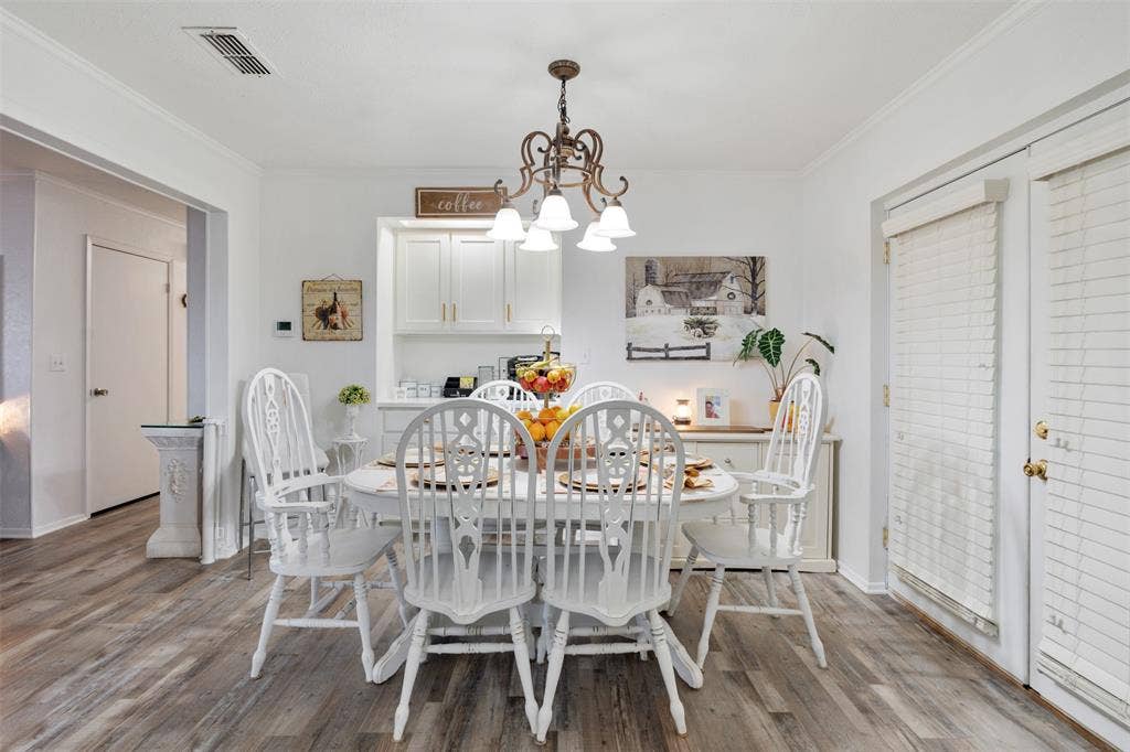 201 Colonial Circle, Athens, TX 75751 201 Colonial Circle, Athens, TX 75751