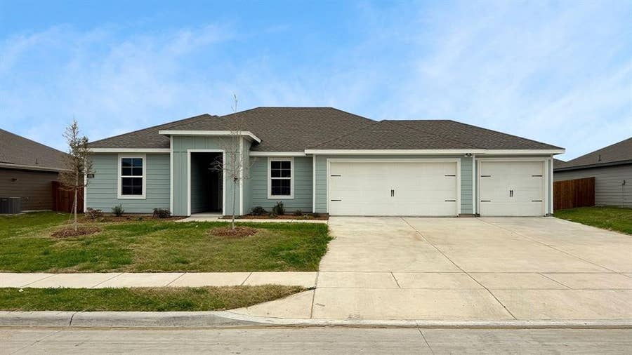 Property photo for 406 American Elm Drive, Nevada, TX