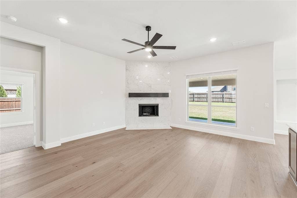 182 Memory Lane, Waxahachie, TX 75165