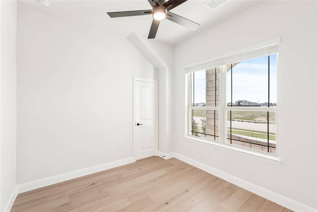 182 Memory Lane, Waxahachie, TX 75165