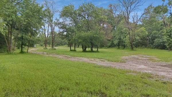 Property photo for 6606 Bonnie View Road, Dallas, TX