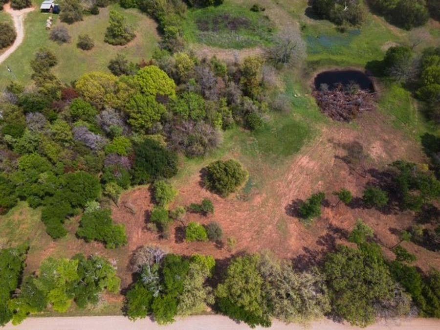 Property photo for 300 Taylor Oaks Drive, Waco, TX