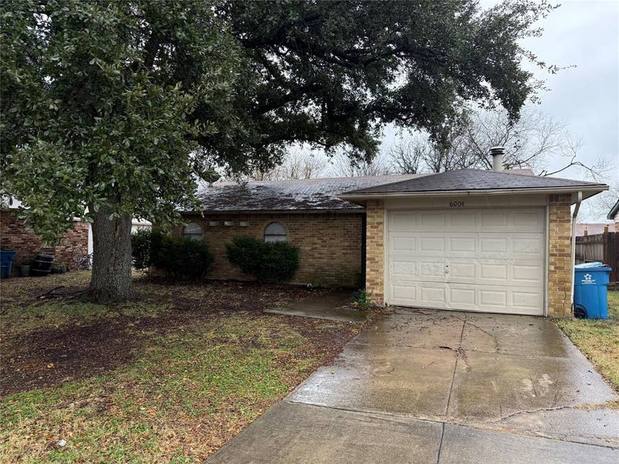 Property photo for 6004 Mimosa Lane, Rowlett, TX