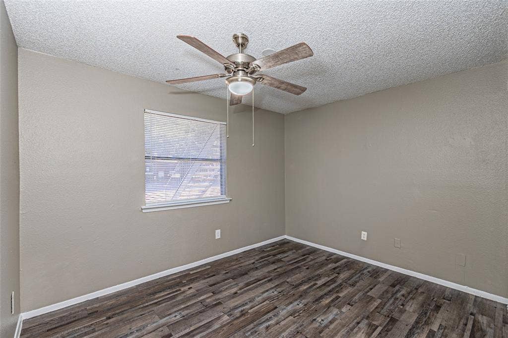 300 W Wintergreen Road, #226, DeSoto, TX 75115 300 W Wintergreen Road, #226, DeSoto, TX 75115
