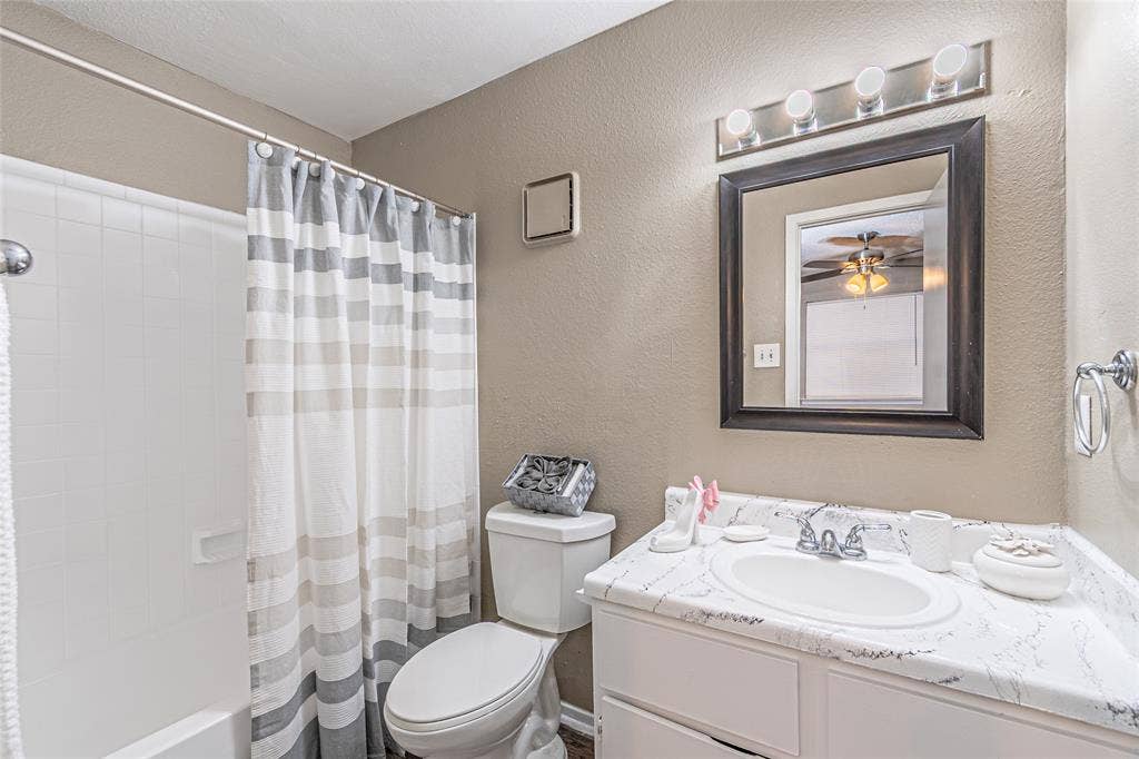 300 W Wintergreen Road, #729ABP, DeSoto, TX 75115