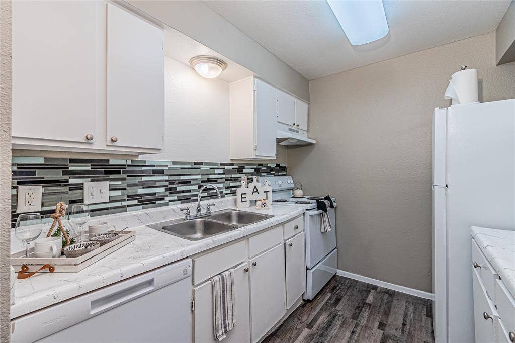 300 W Wintergreen Road, #729ABP, DeSoto, TX 75115