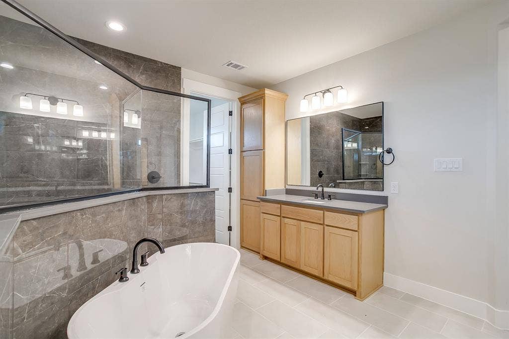 310 Waterfall Ranch Road, Waxahachie, TX 75167 310 Waterfall Ranch Road, Waxahachie, TX 75167