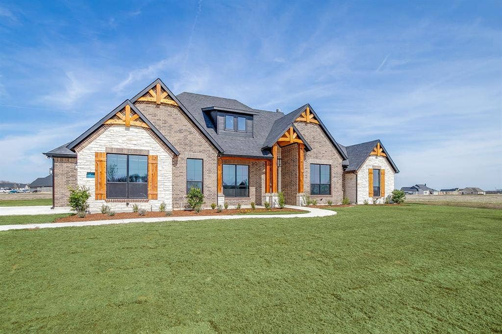 310 Waterfall Ranch Road, Waxahachie, TX 75167 310 Waterfall Ranch Road, Waxahachie, TX 75167