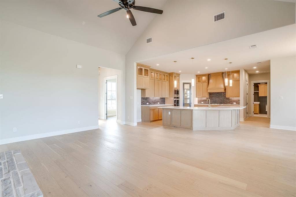 310 Waterfall Ranch Road, Waxahachie, TX 75167 310 Waterfall Ranch Road, Waxahachie, TX 75167
