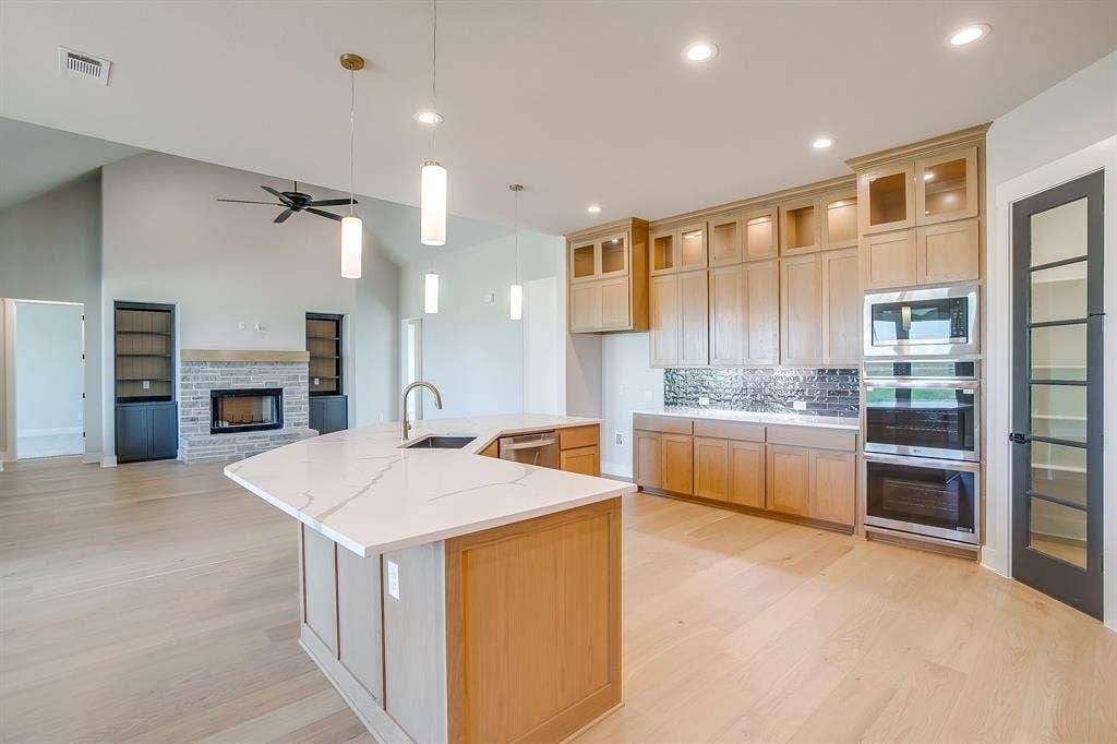 310 Waterfall Ranch Road, Waxahachie, TX 75167 310 Waterfall Ranch Road, Waxahachie, TX 75167