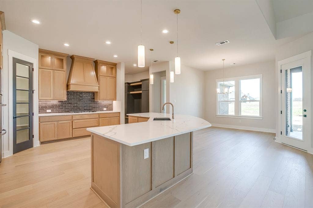 310 Waterfall Ranch Road, Waxahachie, TX 75167 310 Waterfall Ranch Road, Waxahachie, TX 75167