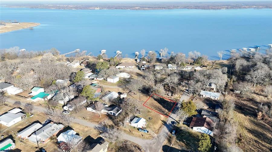 Property photo for 409 Kirk Lane, West Tawakoni, TX