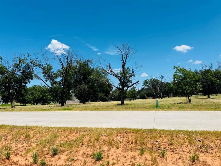 Property photo for 1036 E Landings N, Granbury, TX