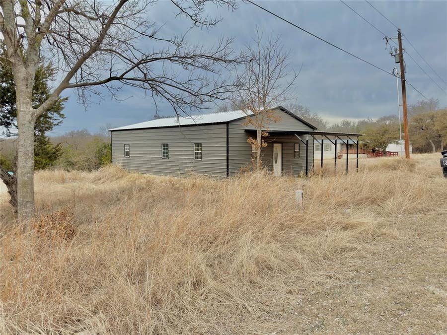 Property photo for 6202 New Mexico Trail, Granbury, TX