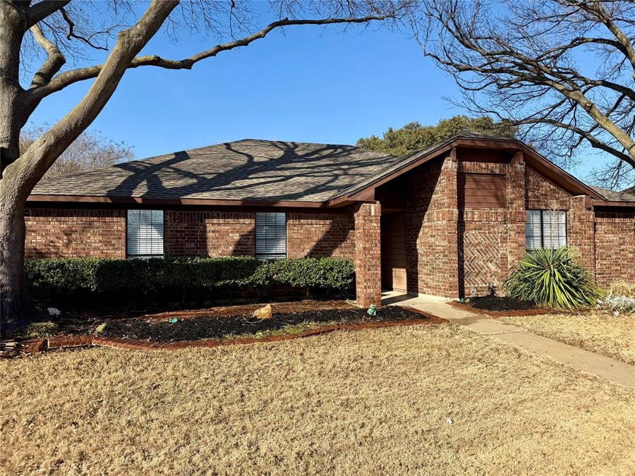 Property photo for 1401 Flameleaf Drive, Allen, TX