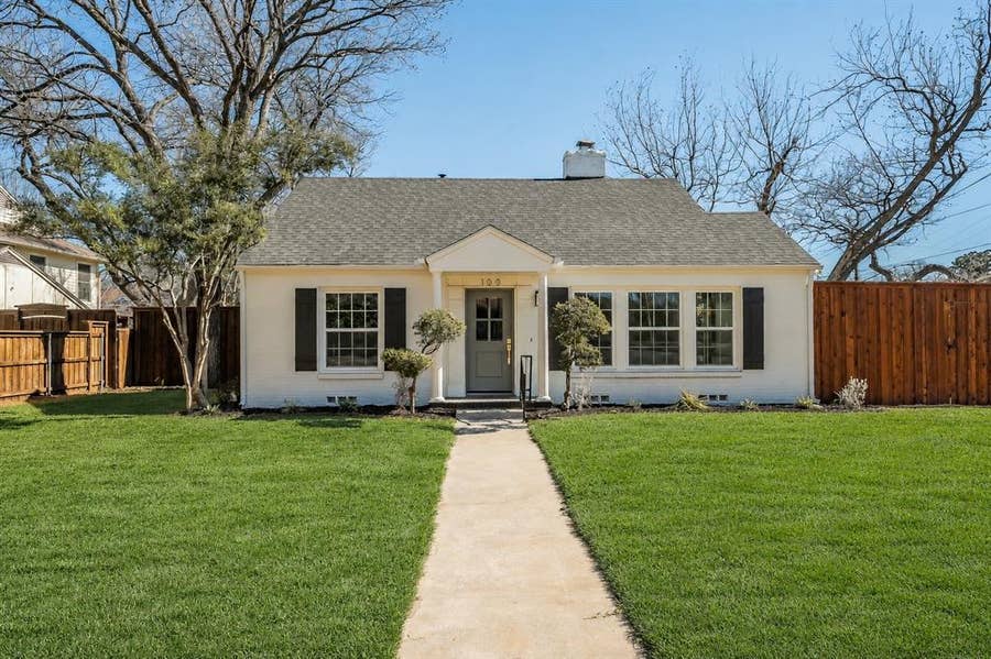 Property photo for 100 Crestwood Drive, Fort Worth, TX