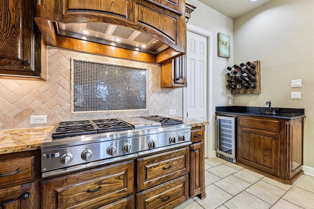 Commercial Grade Cooktop with Additional Sink