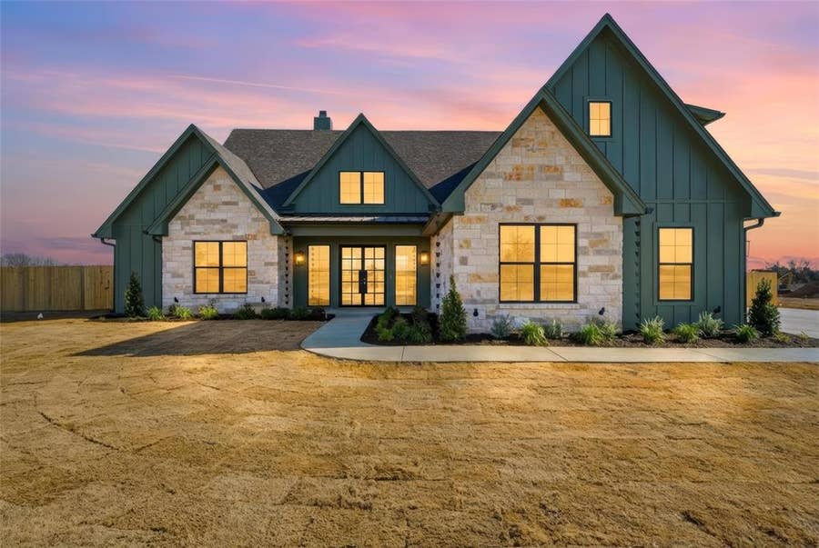 Property photo for 348 Lacek Mill Road, China Spring, TX