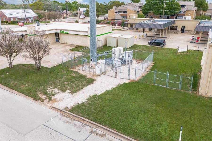 Property photo for 1509 Gina Drive, Arlington, TX