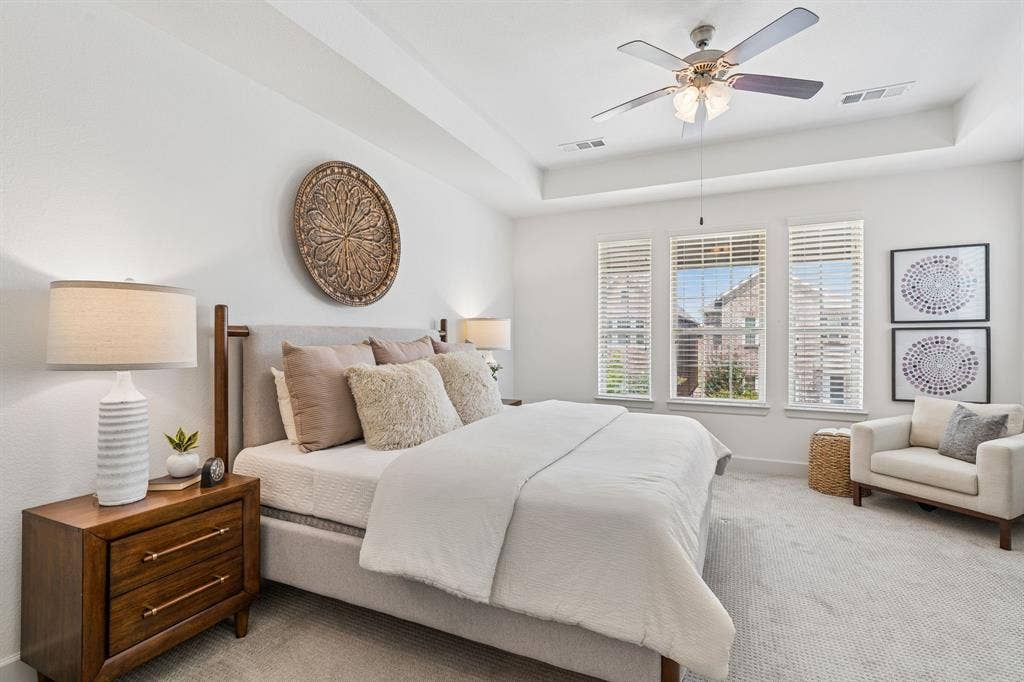 648 Courtyard Lane, Irving, TX 75039 648 Courtyard Lane, Irving, TX 75039