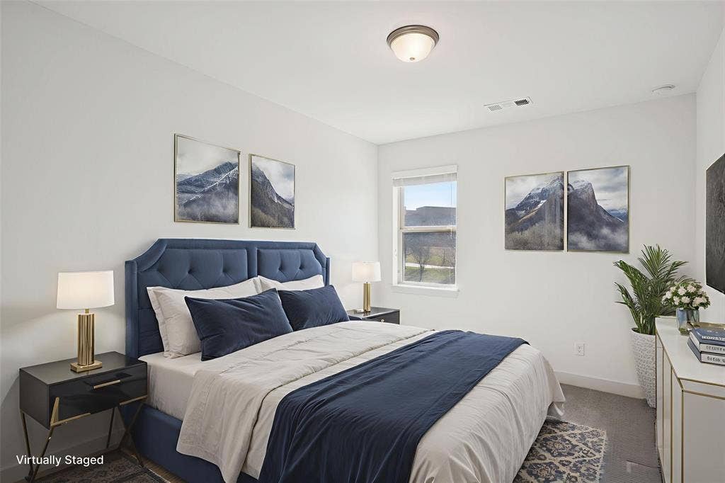 648 Courtyard Lane, Irving, TX 75039 2nd floor bedroom featuring baseboards and light colored carpet