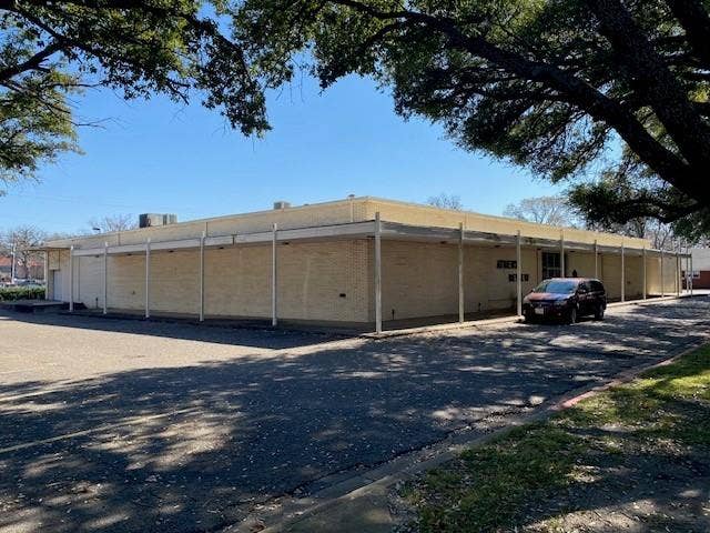 201-209 S Prairieville Street, Athens, TX 75751 201-209 S Prairieville Street, Athens, TX 75751