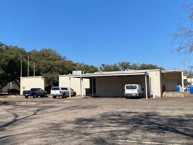 201-209 S Prairieville Street, Athens, TX 75751 201-209 S Prairieville Street, Athens, TX 75751