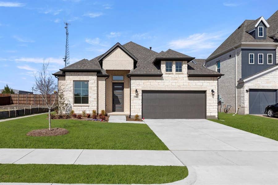 Property photo for 8505 Watersway Drive, Rowlett, TX