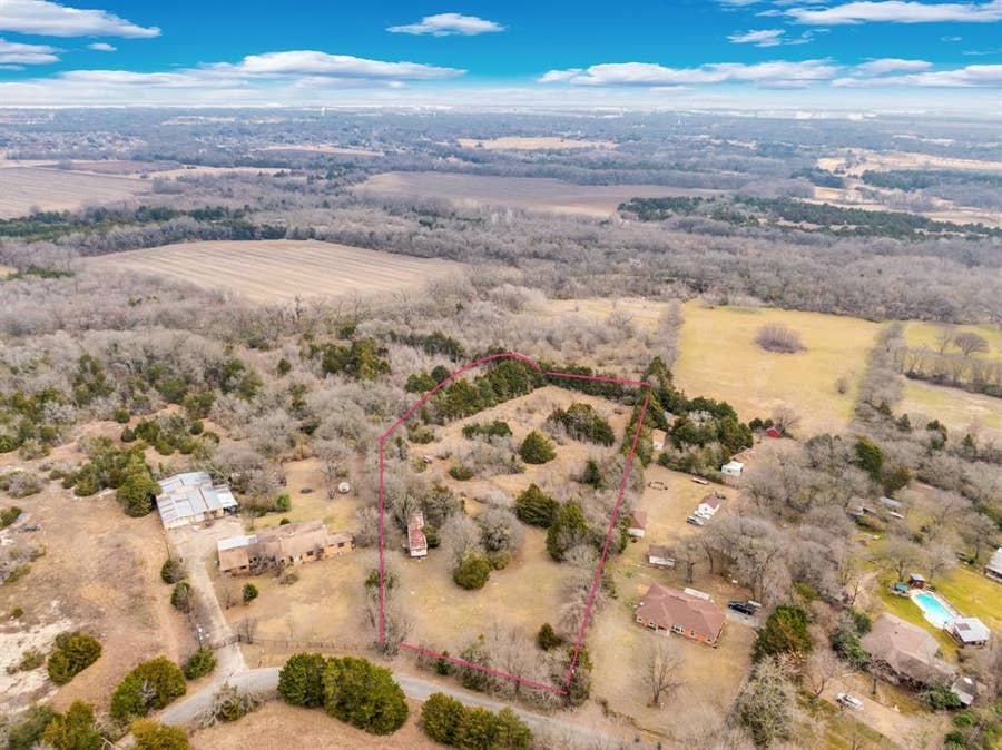 Property photo for 810 Truman Circle, Lancaster, TX