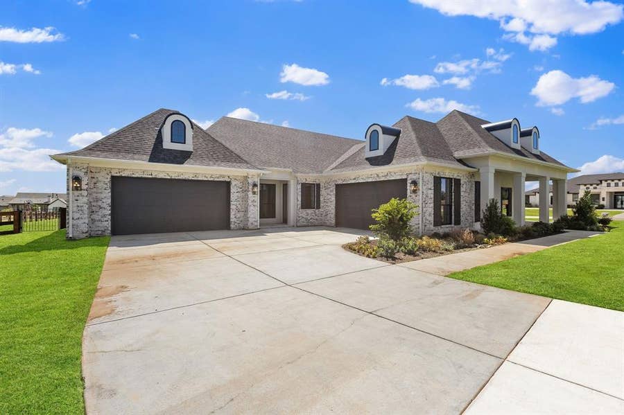 Property photo for 3333 Bridgegate Avenue, Northlake, TX